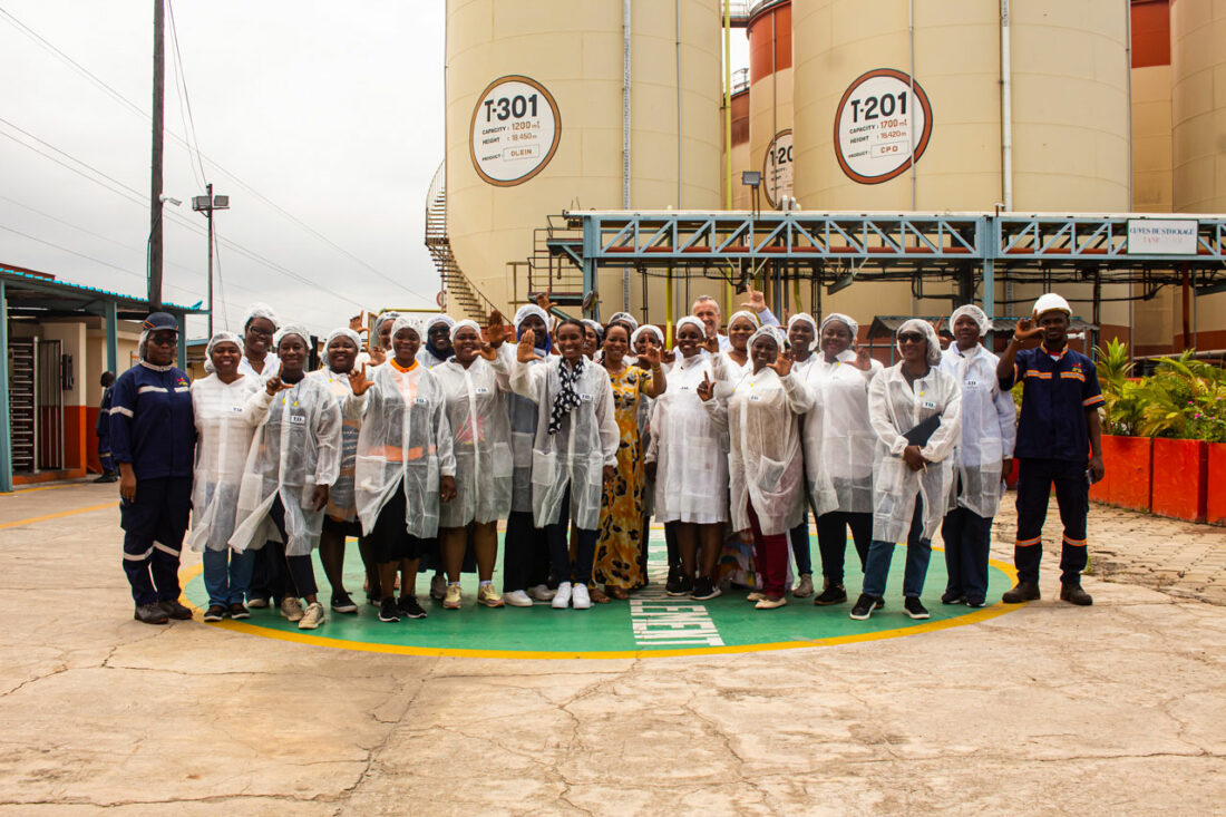 PARTENARIAT : 20 FEMMES LEADERS visitent l’Usine SANIA