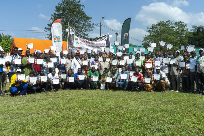 CHAMP ECOLE PALMCI 2025 : Les remises des attestations aux participants des 8 sites